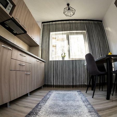 Tania Apartament Oradea Luaran gambar