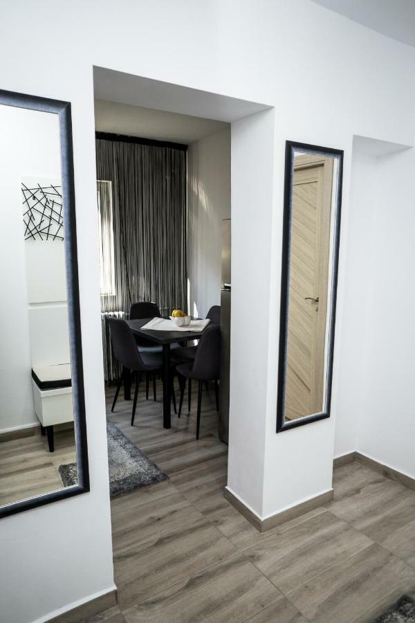 Tania Apartament Oradea Luaran gambar