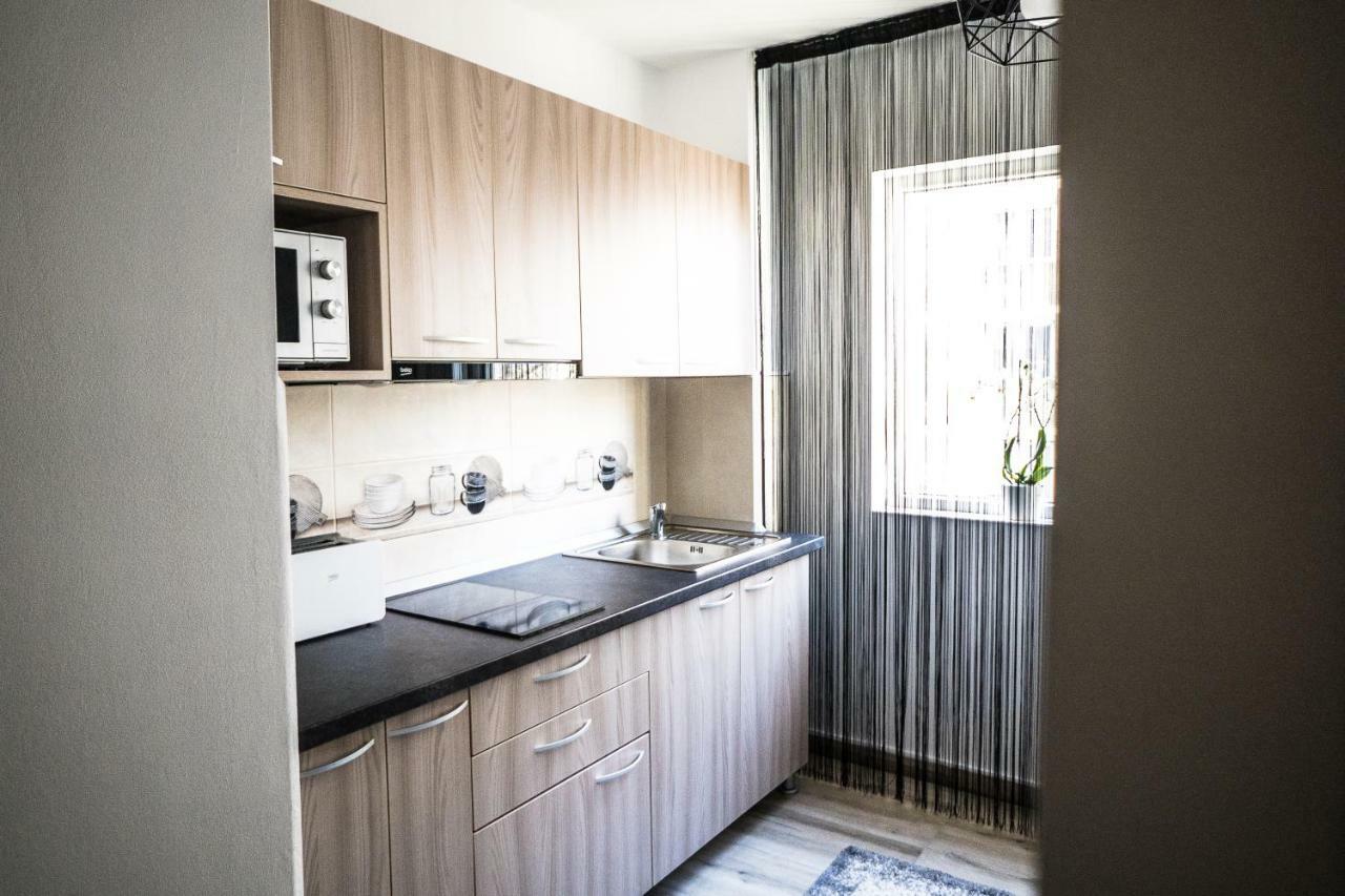 Tania Apartament Oradea Luaran gambar